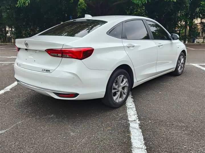 Фото 7 - Buick Verano