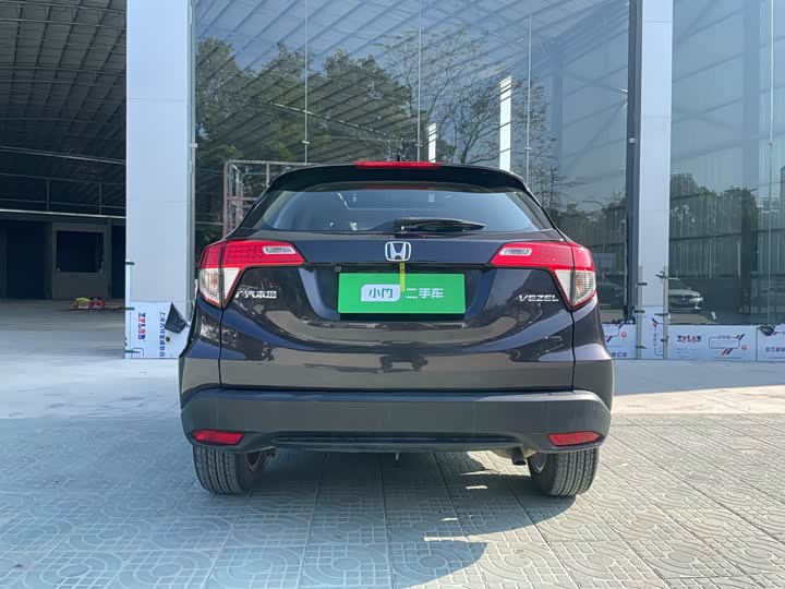 Фото 4 - Honda Vezel