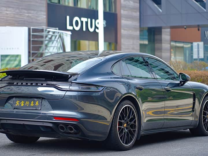 Фото 4 - Porsche Panamera