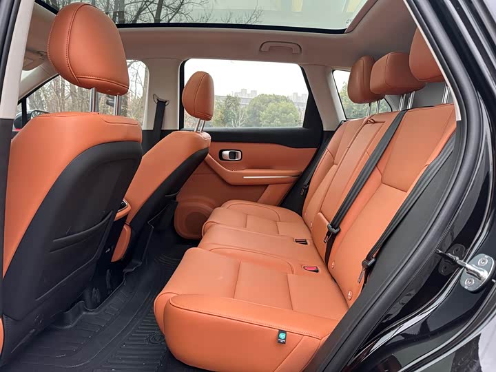 Фото 7 - Leapmotor C10