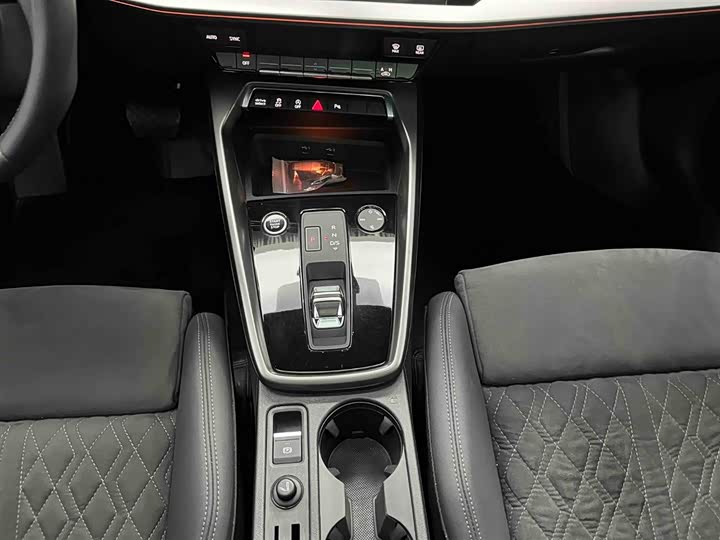 Фото 5 - Audi A3