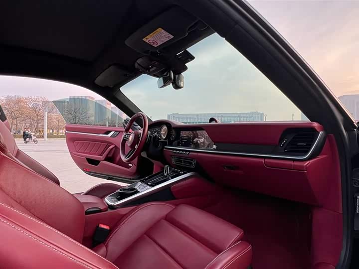 Фото 9 - Porsche 911