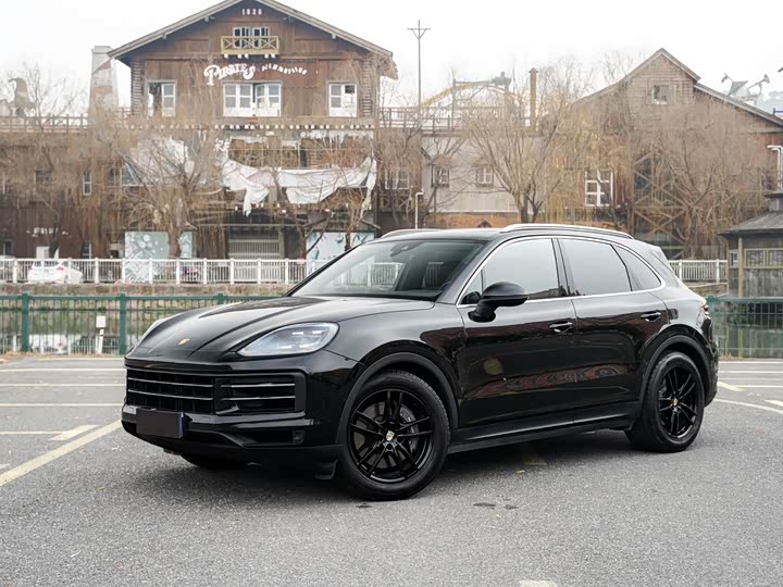 Фото 1 - Porsche Cayenne