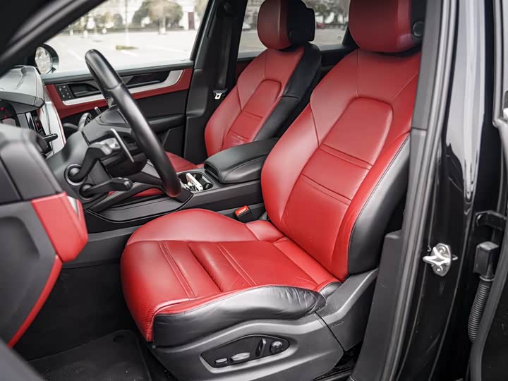 Фото 8 - Porsche Cayenne