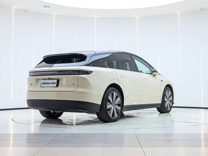 Фото 9 - LiXiang i6