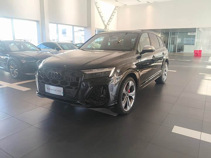 Фото 2 - Audi SQ7