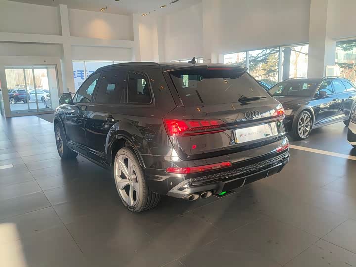 Фото 5 - Audi SQ7