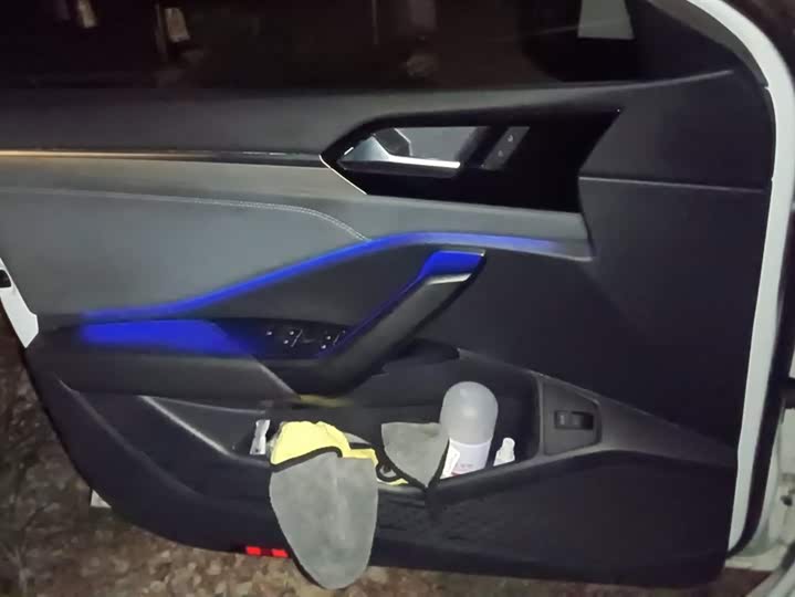 Фото 7 - Volkswagen Sagitar L