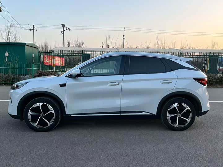 Фото 7 - BYD Yuan Plus