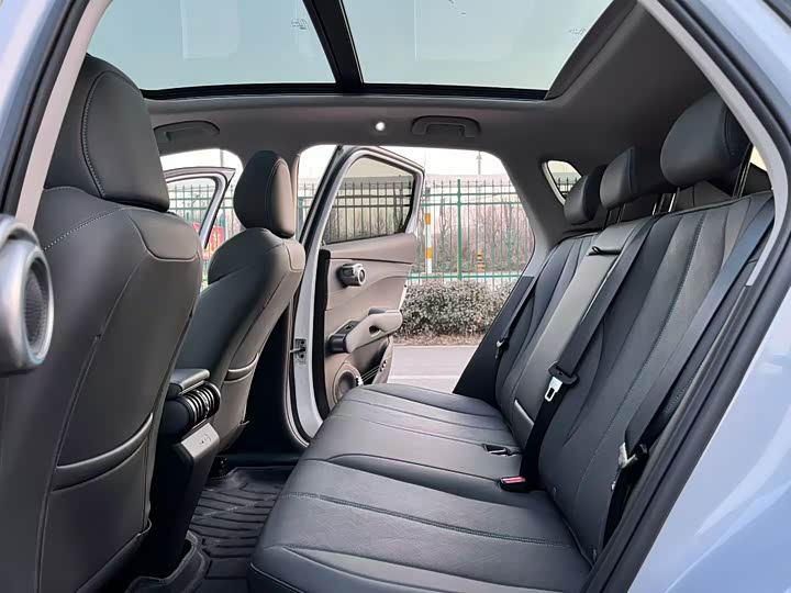 Фото 8 - BYD Yuan Plus