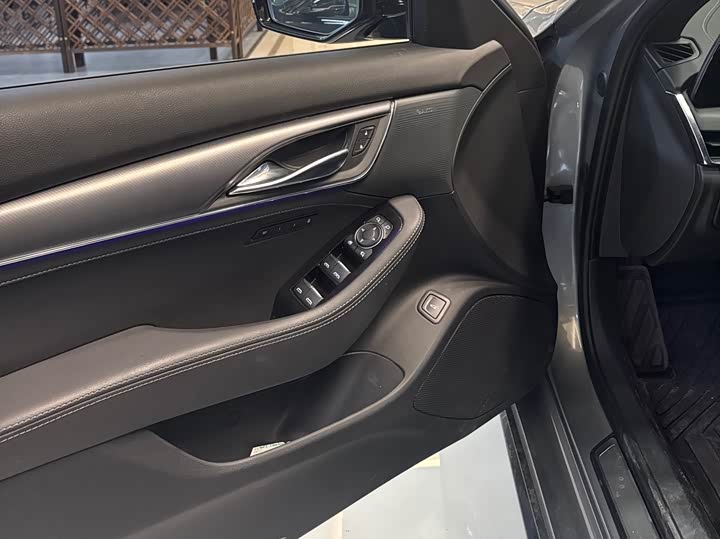 Фото 7 - Cadillac CT5