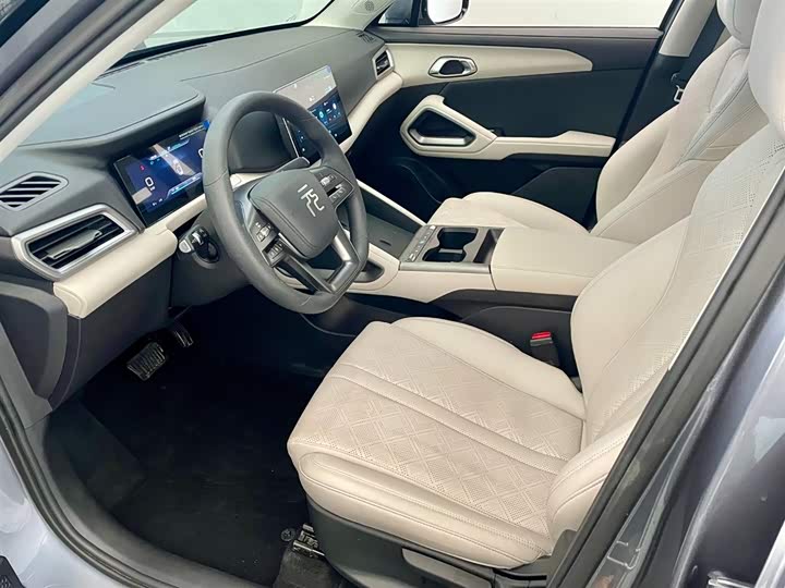 Фото 7 - BYD Yuan Up