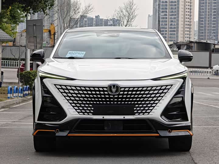 Фото 2 - Changan UNI-T