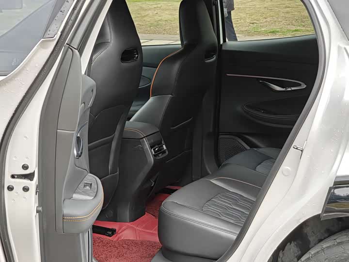 Фото 9 - Changan UNI-T