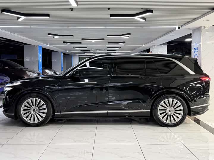 Фото 4 - Nio Onvo L90