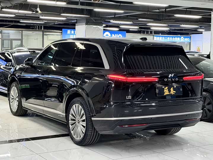 Фото 5 - Nio Onvo L90