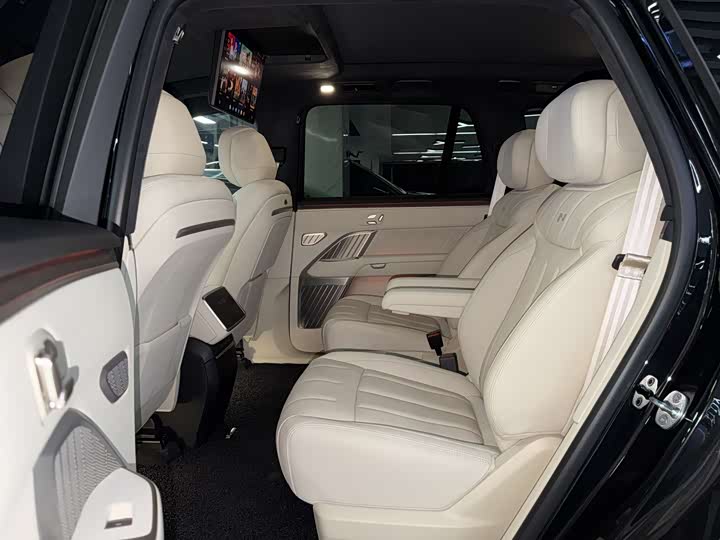 Фото 9 - Nio Onvo L90