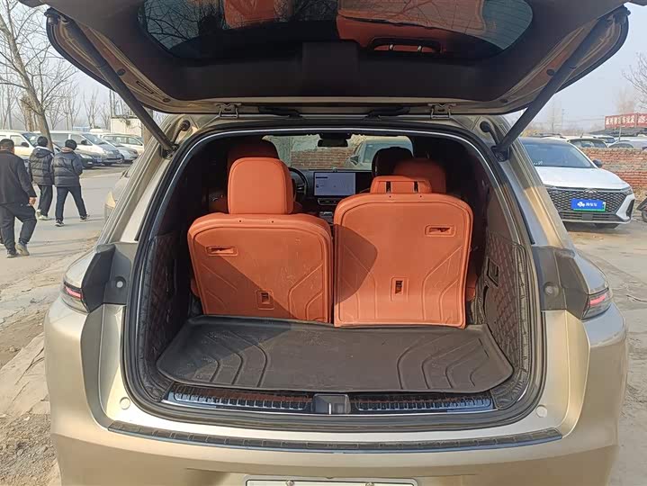 Фото 4 - LiXiang L8