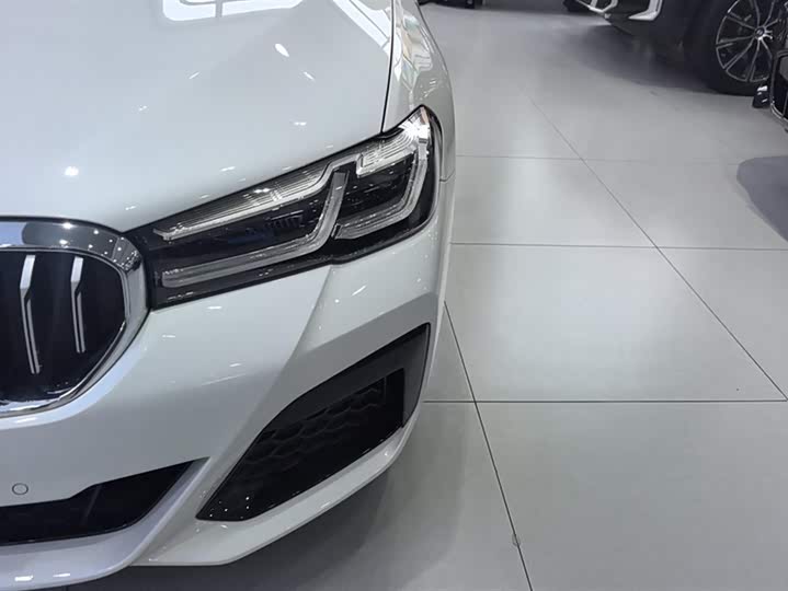 Фото 5 - BMW 5 Series Hybrid