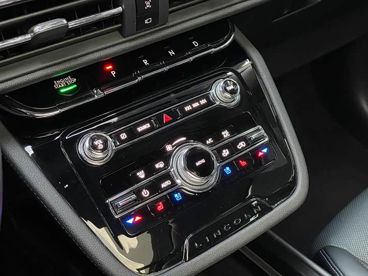 Фото 7 - Lincoln Corsair