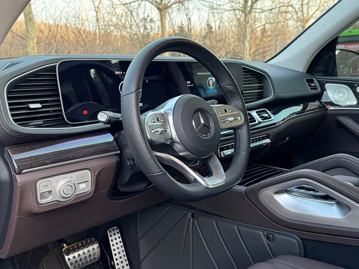 Фото 8 - Mercedes-Benz GLS-Class