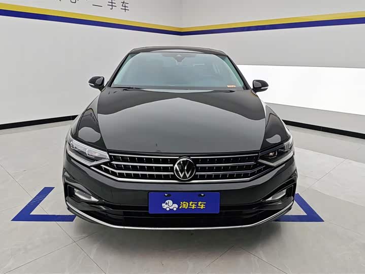 Фото 2 - Volkswagen Magotan