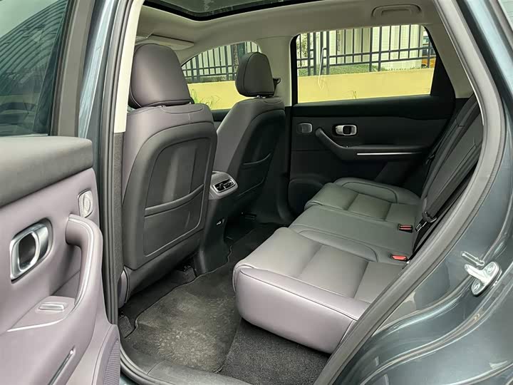 Фото 8 - Leapmotor C10