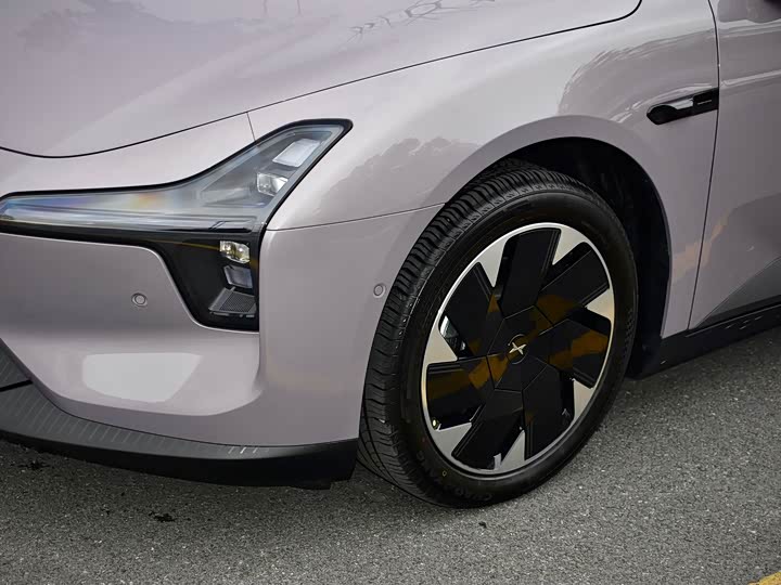 Фото 6 - XPeng Mona M03