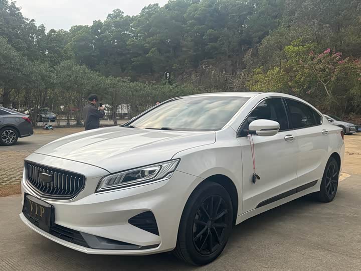 Фото 1 - Geely Emgrand GT