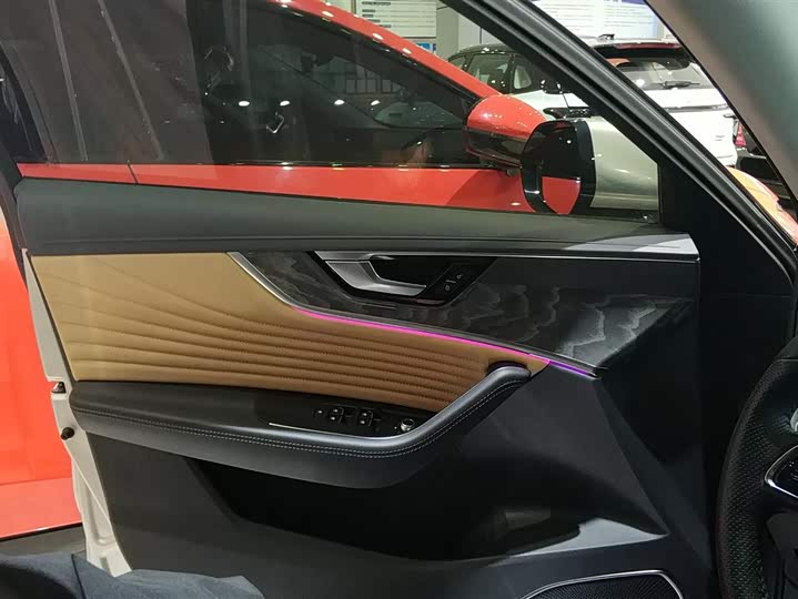 Фото 7 - Hongqi HS5