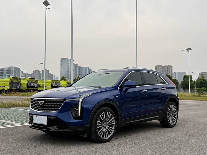 Фото 1 - Cadillac XT4