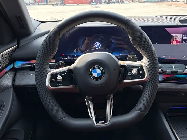 Фото 8 - BMW 5 Series