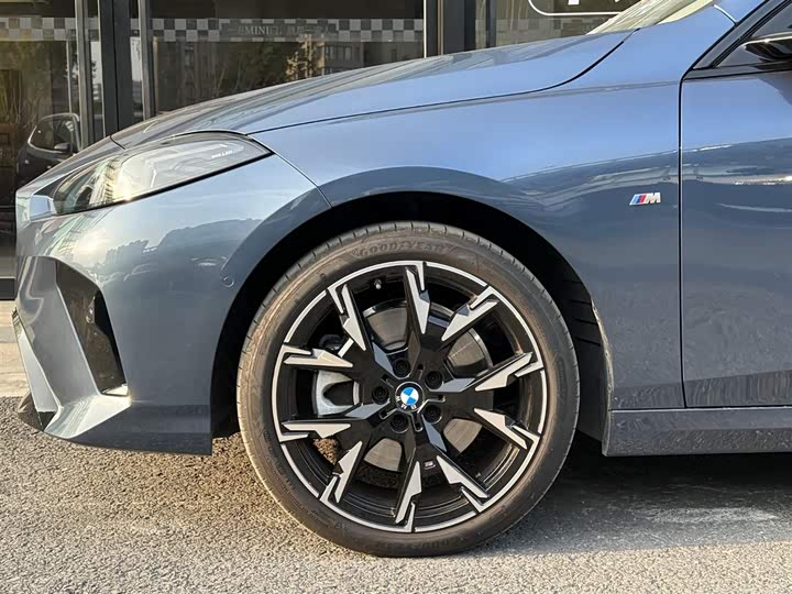 Фото 6 - BMW 2 Series