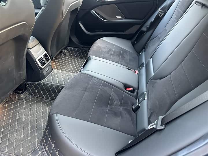 Фото 9 - BMW 2 Series