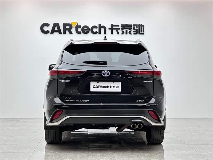 Фото 4 - Toyota Crown Kluger