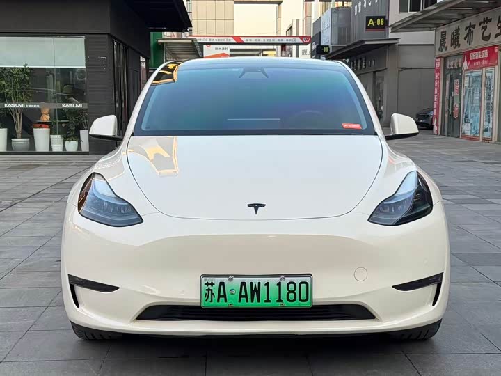 Фото 2 - Tesla Model Y