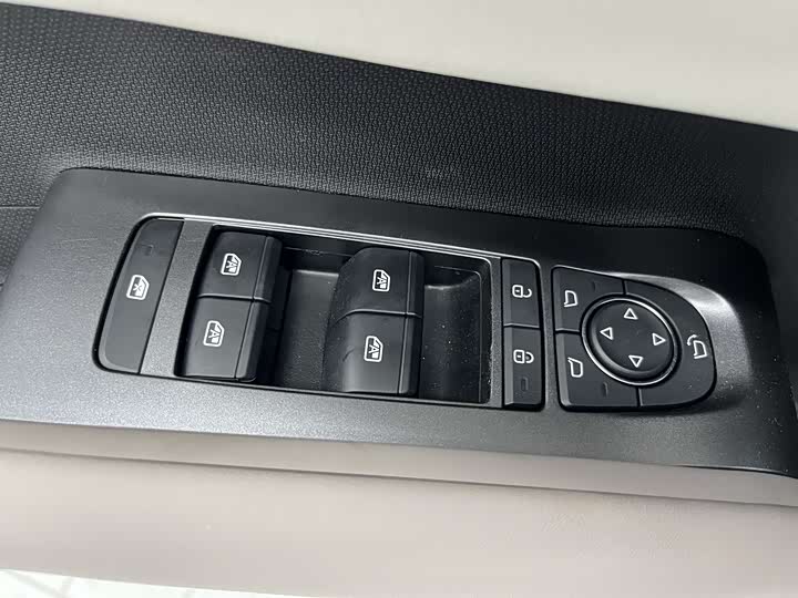 Фото 8 - BYD Yuan Plus