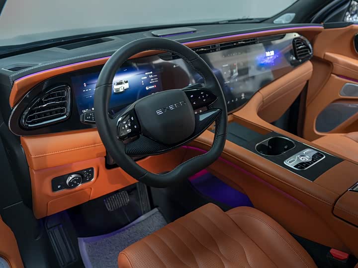 Фото 9 - Exeed VX C-DM Hybrid