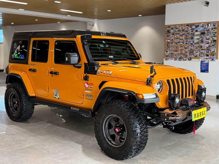 Фото 3 - Jeep Wrangler Hybrid