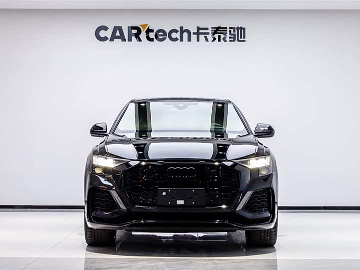 Фото 2 - Audi RS Q8