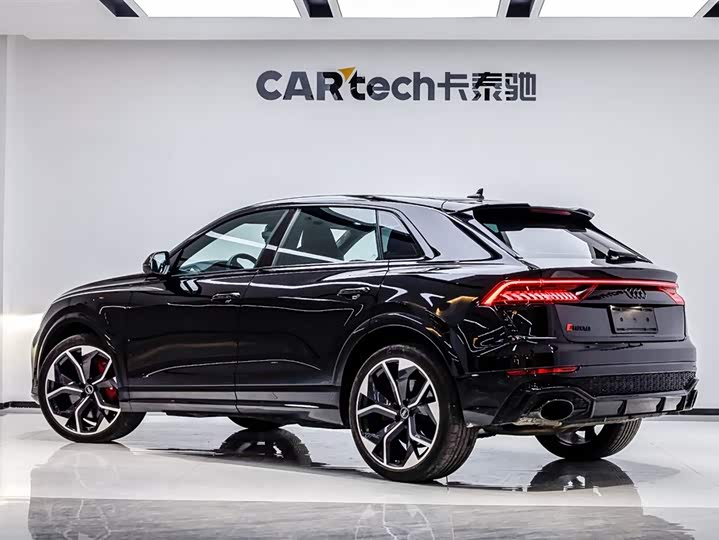 Фото 4 - Audi RS Q8