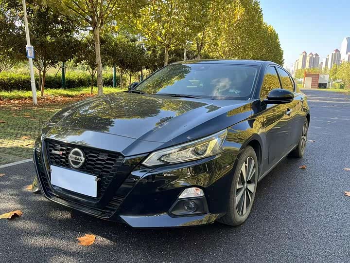 Фото 1 - Nissan Teana