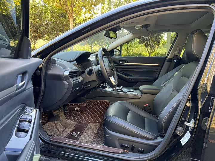 Фото 4 - Nissan Teana