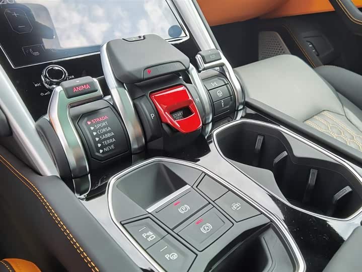 Фото 9 - Lamborghini Urus