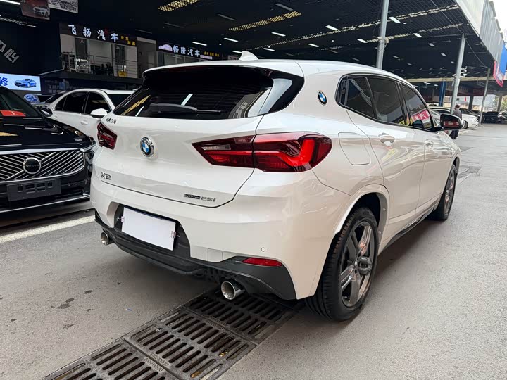 Фото 4 - BMW X2