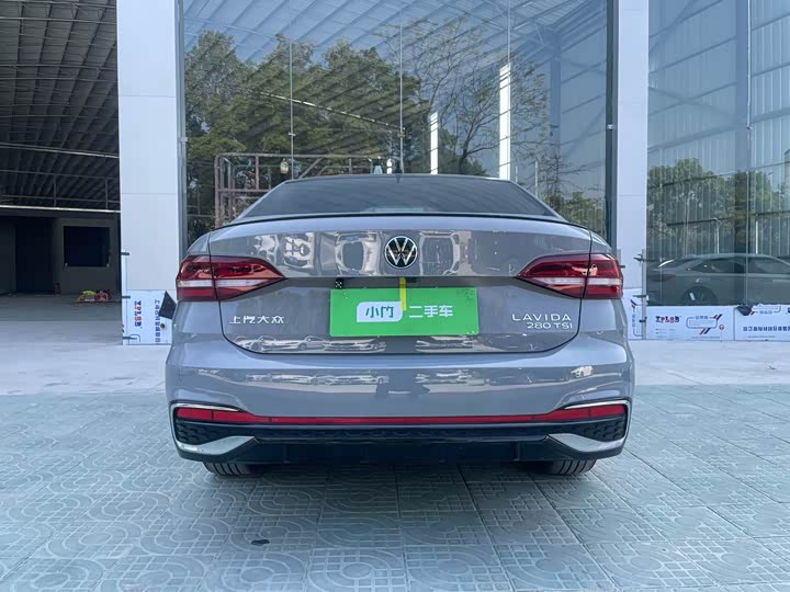 Фото 4 - Volkswagen Lavida