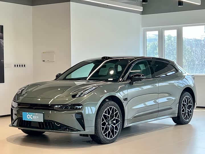 Фото 1 - Zeekr 001