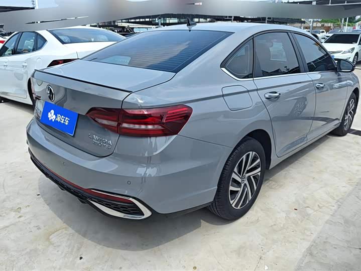 Фото 3 - Volkswagen Lavida