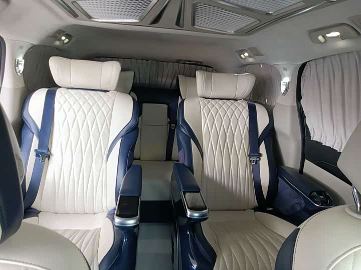 Фото 7 - Buick GL8 ES