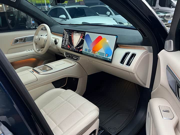 Фото 9 - Changan Deepal S09